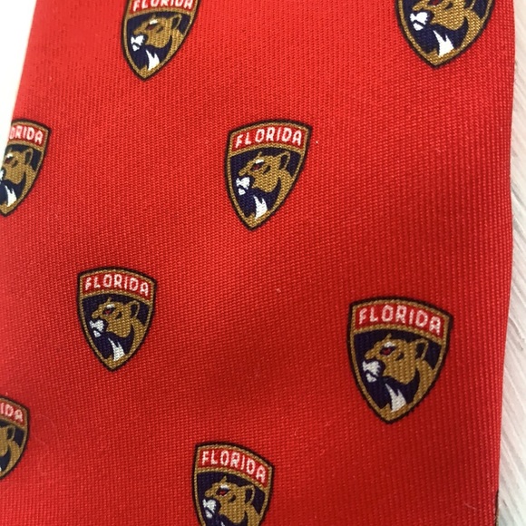 Vineyard Vines NHL Logo Neck Tie - Picture 6 of 7